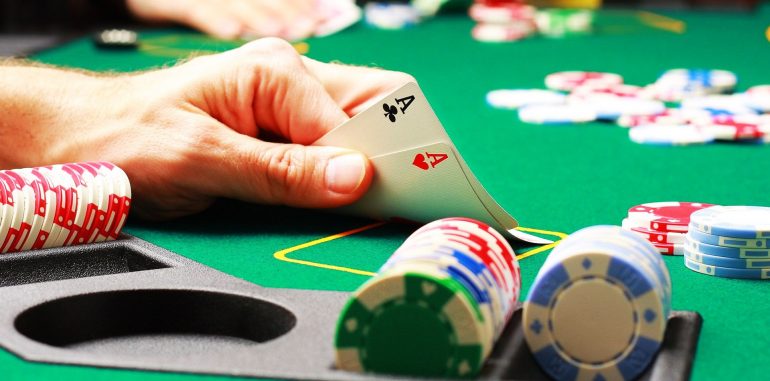 Tìm hiểu cách chơi Poker giúp đem về chiến thắng